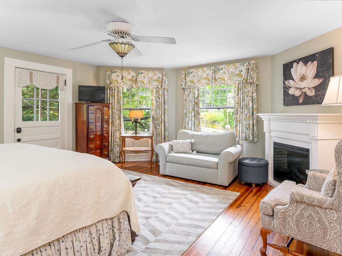 Pinecrest Bed & Breakfast Asheville Extérieur photo