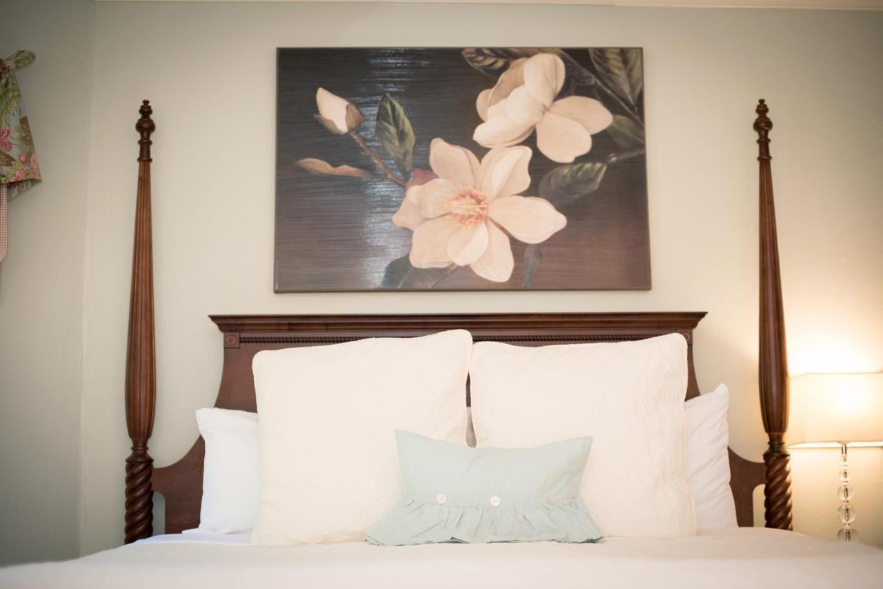 Pinecrest Bed & Breakfast Asheville Extérieur photo
