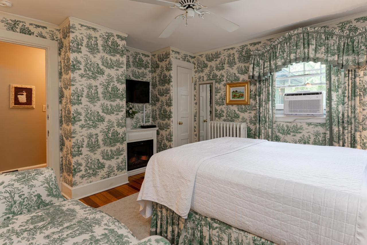 Pinecrest Bed & Breakfast Asheville Extérieur photo