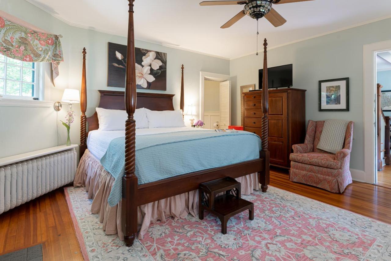 Pinecrest Bed & Breakfast Asheville Extérieur photo