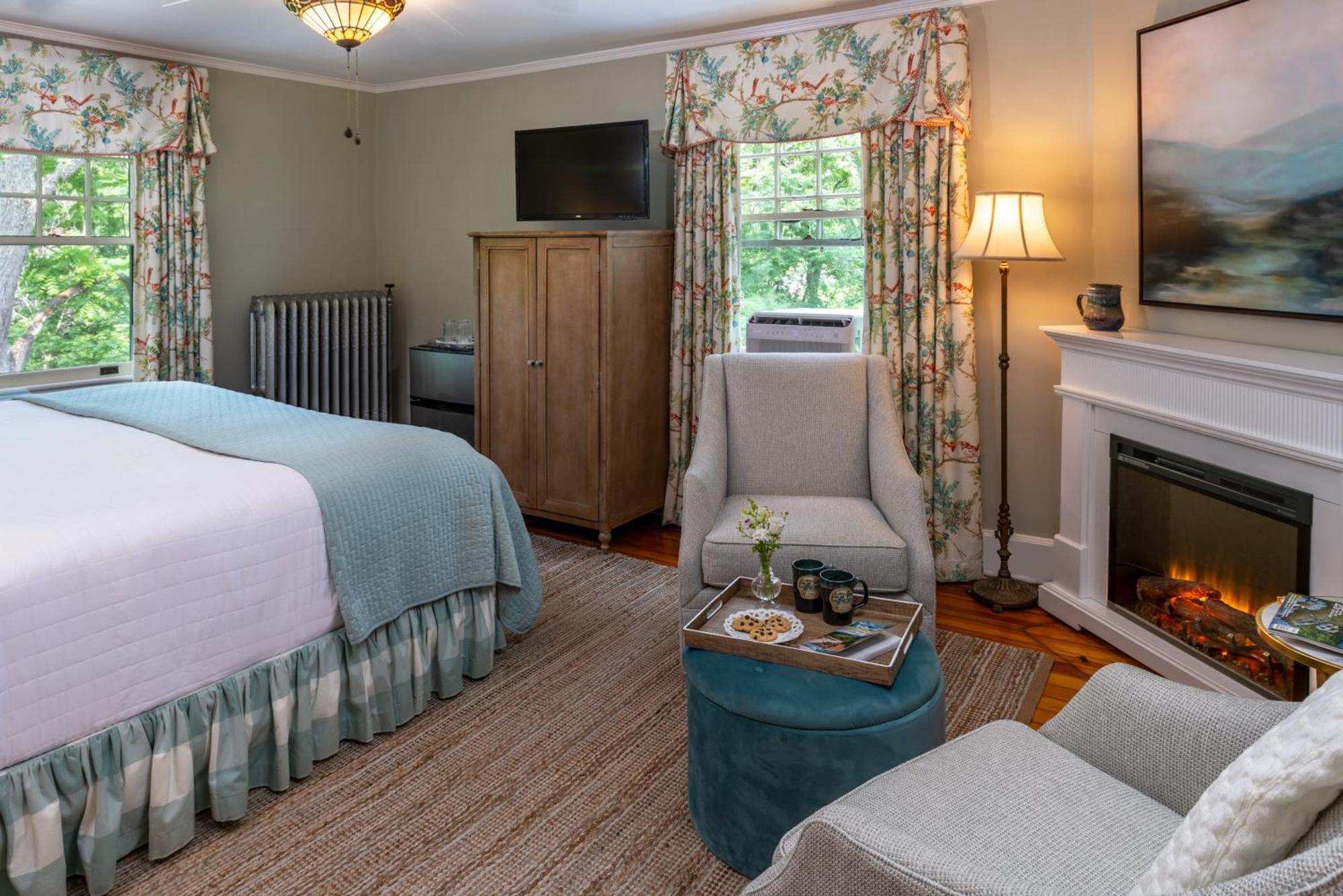 Pinecrest Bed & Breakfast Asheville Extérieur photo