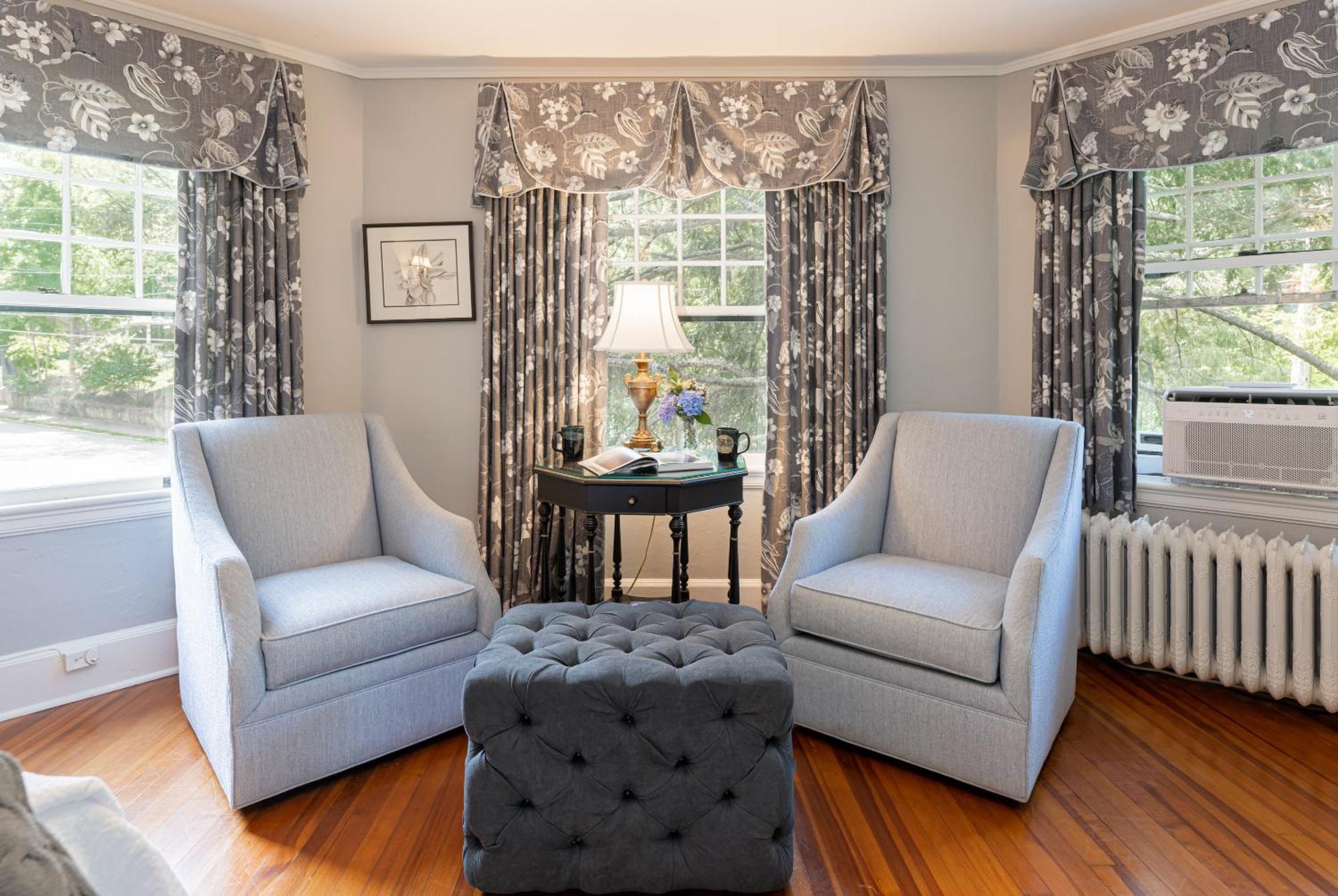 Pinecrest Bed & Breakfast Asheville Extérieur photo